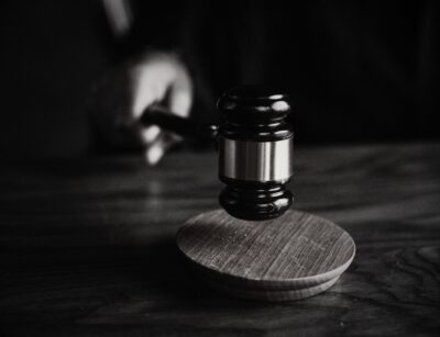 Ferrer Cogollos Abogados. Apagón Eléctrico. Suspensión Plazos Procesales